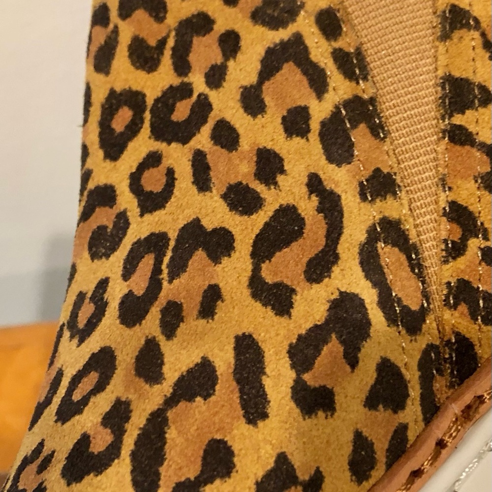 J Slides leopard hi top NEW! - Picture 10 of 11